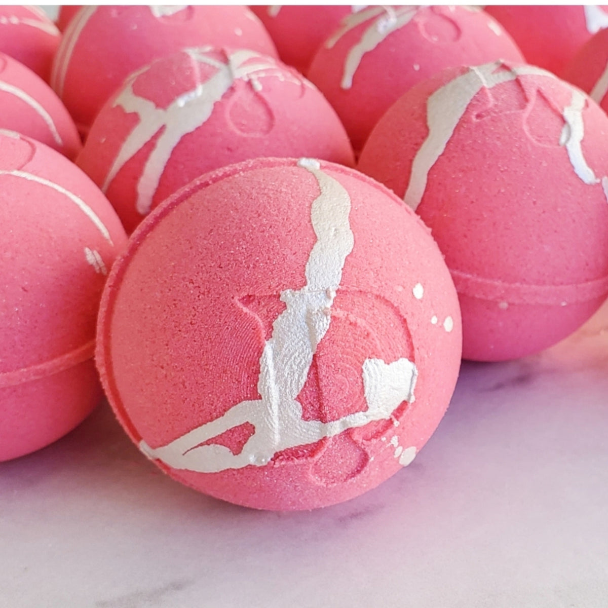 strawberry poundcake fizzy bath
